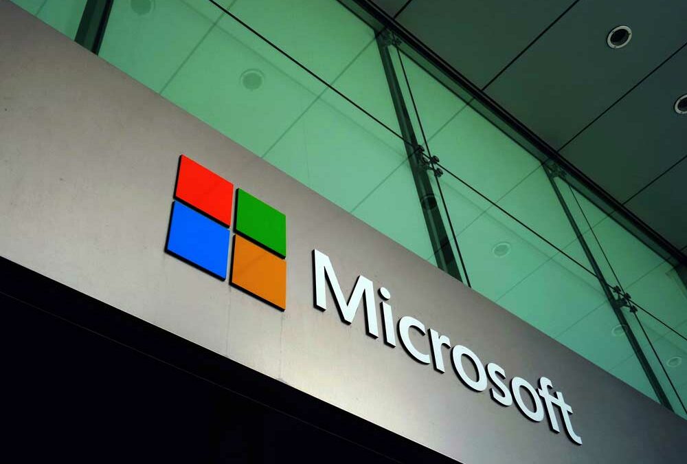 Microsoft urge users to patch against critical vulnerability